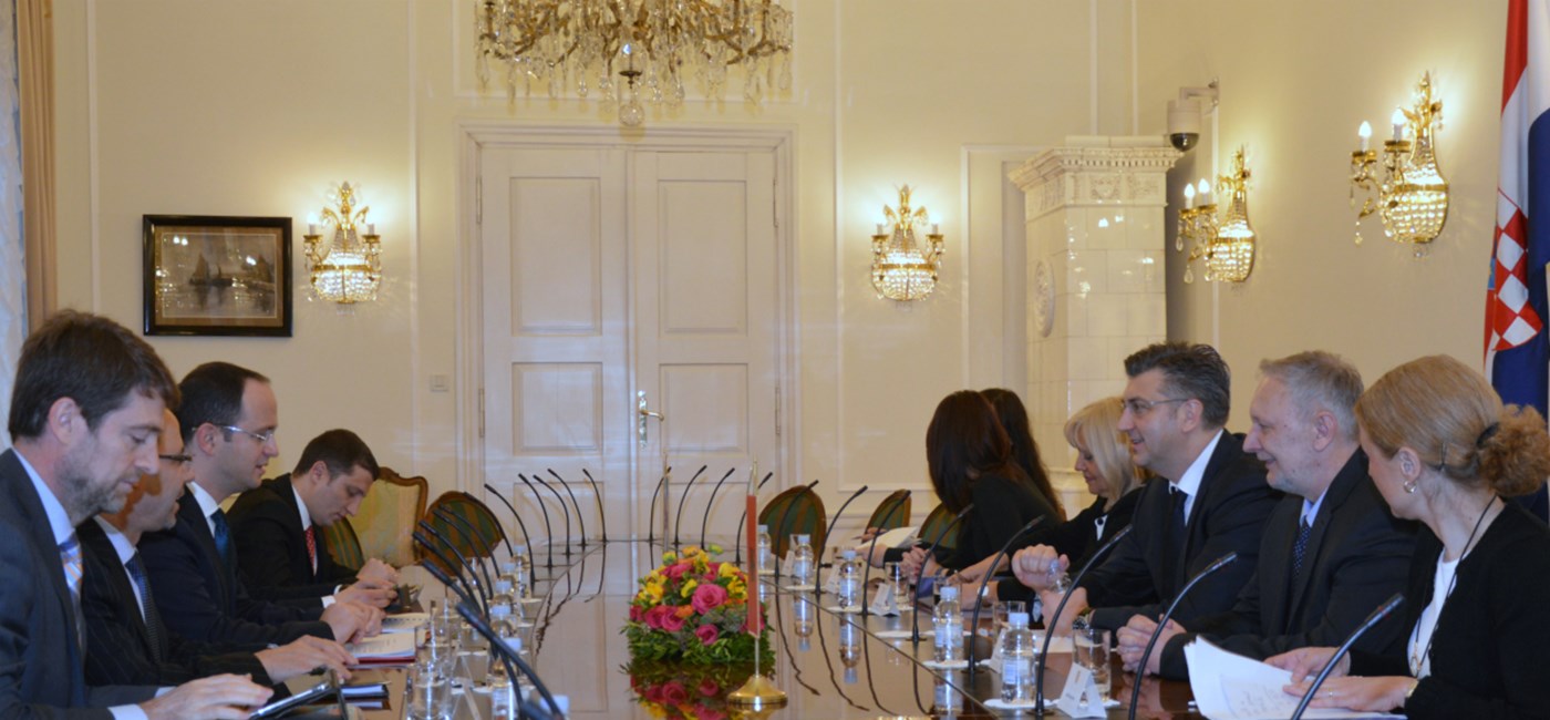 Predsjednik Vlade Plenković s ministrom vanjskih poslova Albanije 